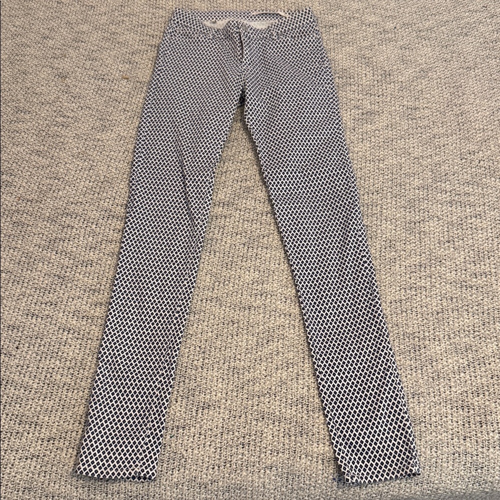 Zara modern Slim Fit navy and white geometric print Pants with stretch – Size 24